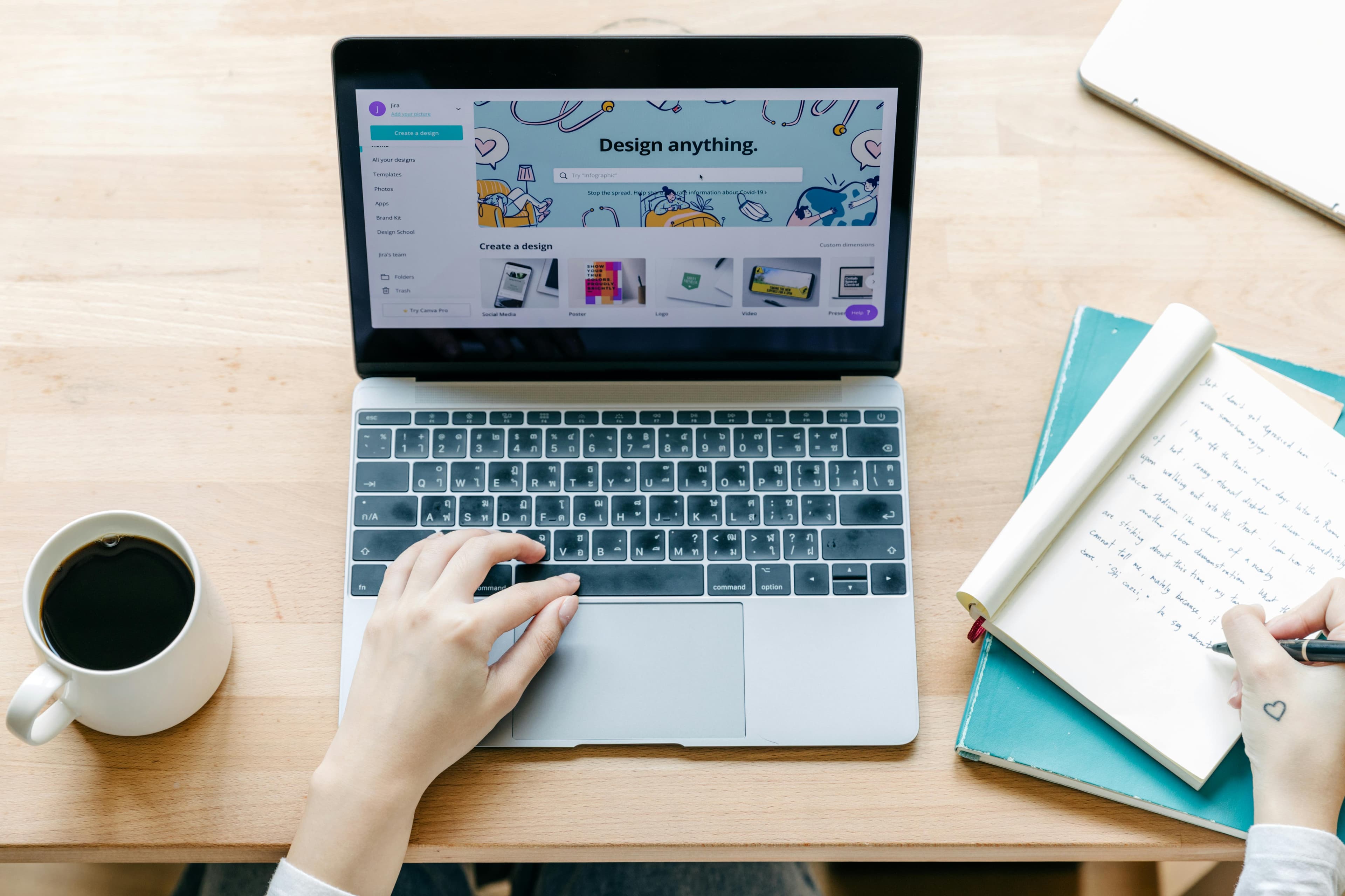 Laptop screen showing a well-written Shopify product description with conversion elements